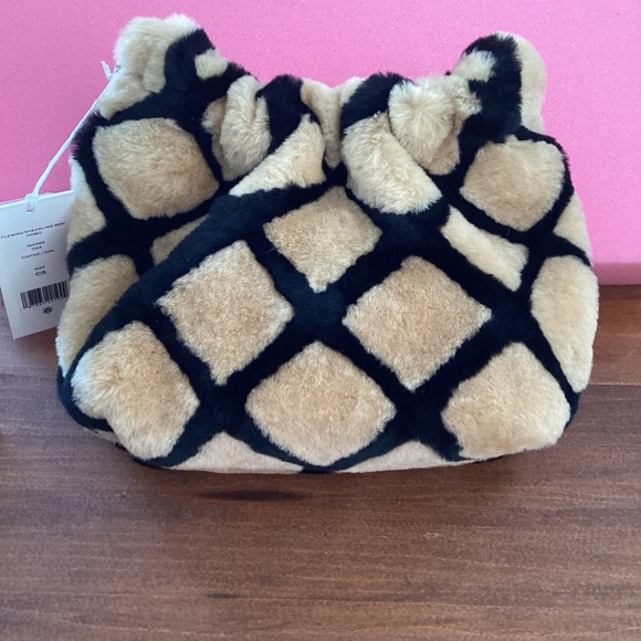 NWT Tory Burch Fleming Shearling Mini Hobo - Picture 1 of 3